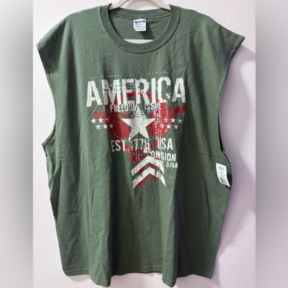 Gildan Green Graphic Tank Top